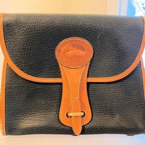 Authentic *RARE* Vintage Dooney and Bourke  ESSEX